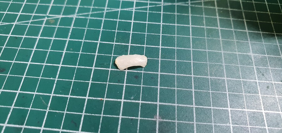 앞 니 신경치료하고 임시치아인데_3.jpg
