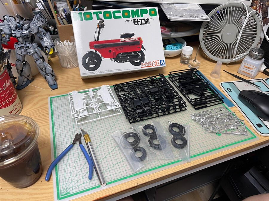 1/12 혼다 모토콤포 완성입니다_1.jpg