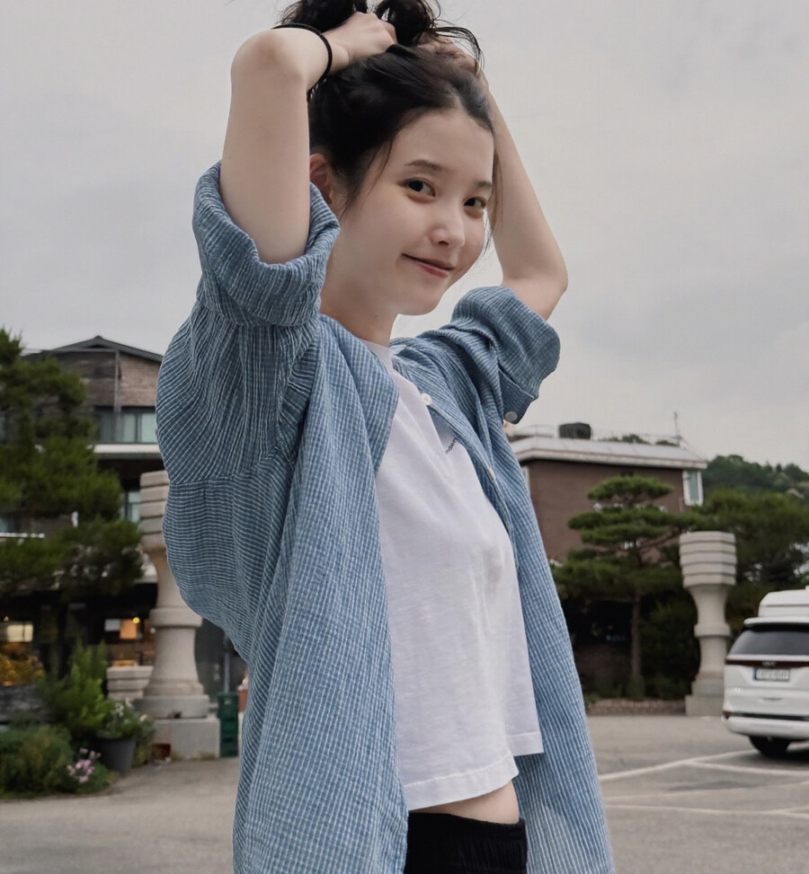 2025.06.26 아이유 인스타그램 사진 보정_2.jpg
