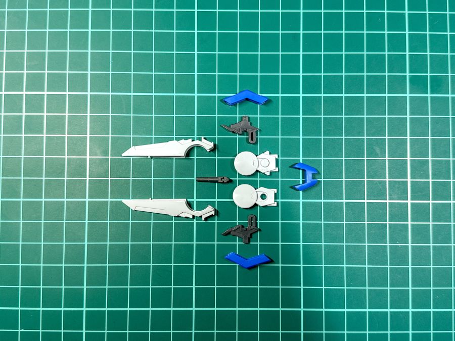 HG SRW 아슈세이버 조립 과정 사진_33.jpg