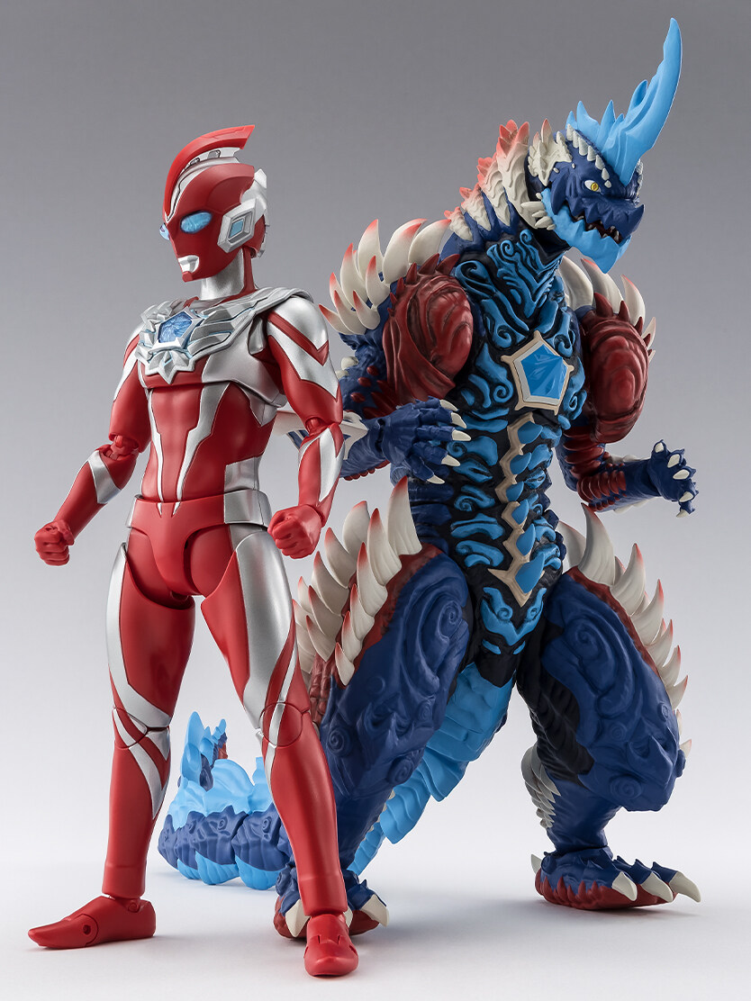 [반다이] S.H.Figuarts 울트라맨 오메가 레키네스_6.jpg