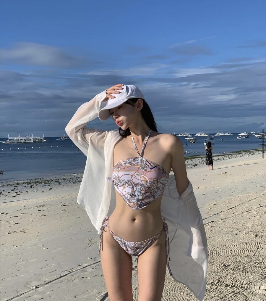 반도의 수영복 치어리더 jpg_4.jpg