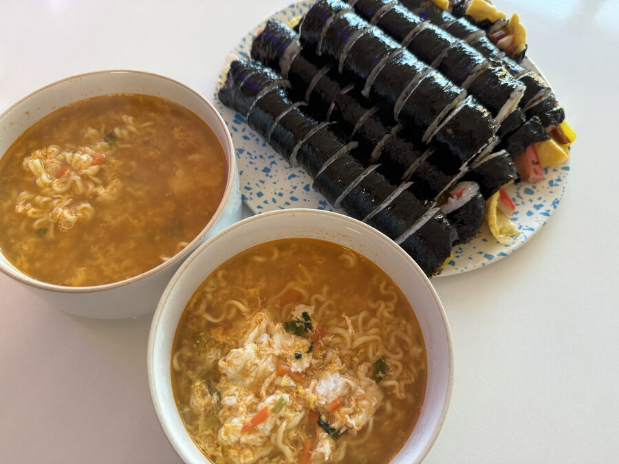 만들어 먹은 김밥~~~_2.jpg