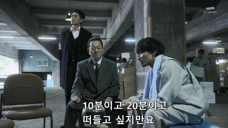 팔리지 않는 연예인들의 민낯_6.jpg