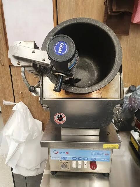 백종원 신메뉴 기계 쓰겠지 뭐_2.jpg