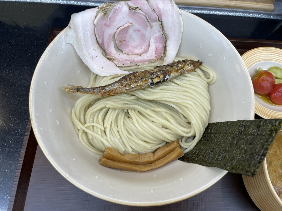 특선메뉴 앤초비 츠케멘_5.jpg