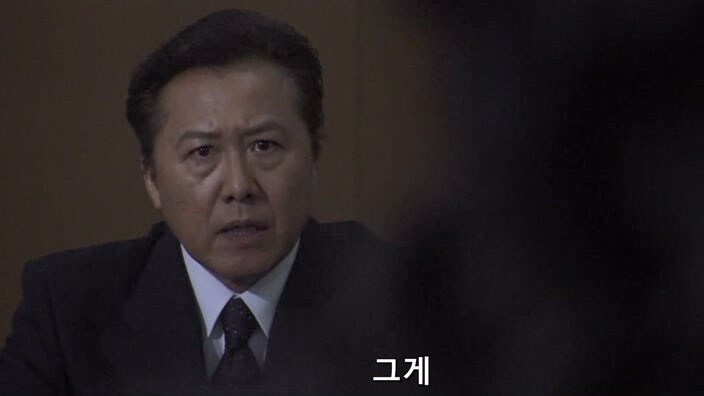 경관 살해사건 배심원들 : 아니 그래도 사형은 아닌거 같은데..._61.jpg