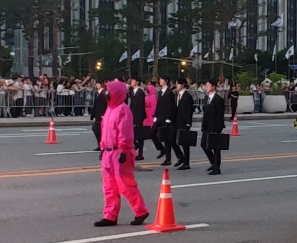 오징어게임 퍼레이드 관람 후기_8.jpg