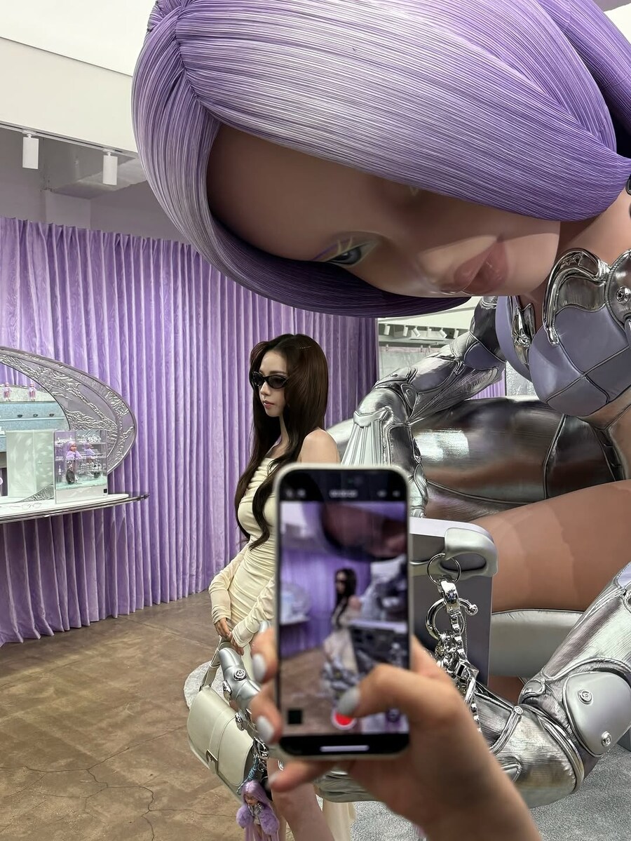 카리나 근황 (feat 젠틀몬스터)_11.jpg