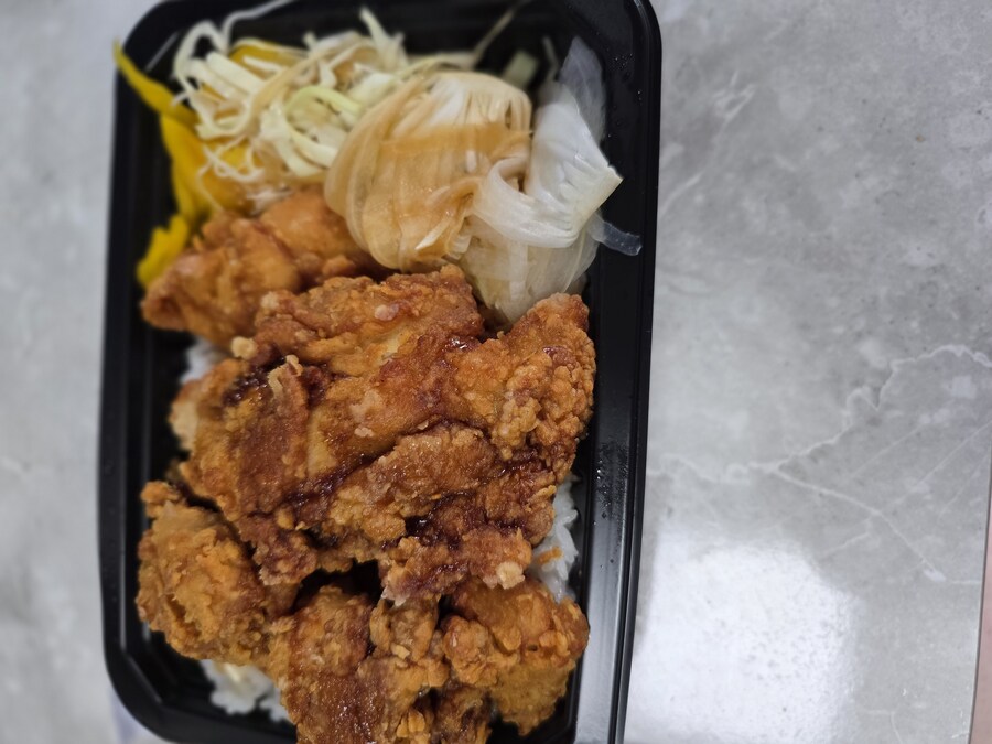 뚜껑열린치킨도시락_3.jpg