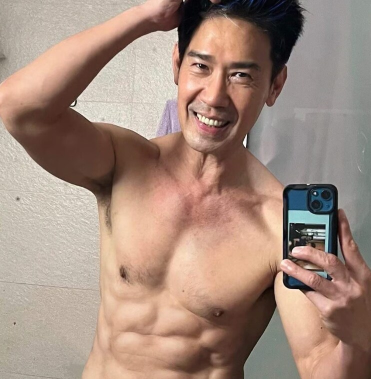 63세에도 선명한 복근…에드먼드 첸의 노화 역행 습관 3가지_1.png
