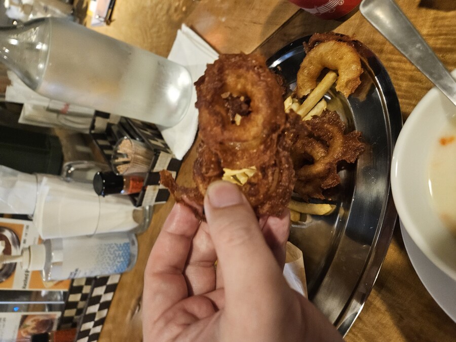 오사카에서 먹은 최악의 햄버거_3.jpg