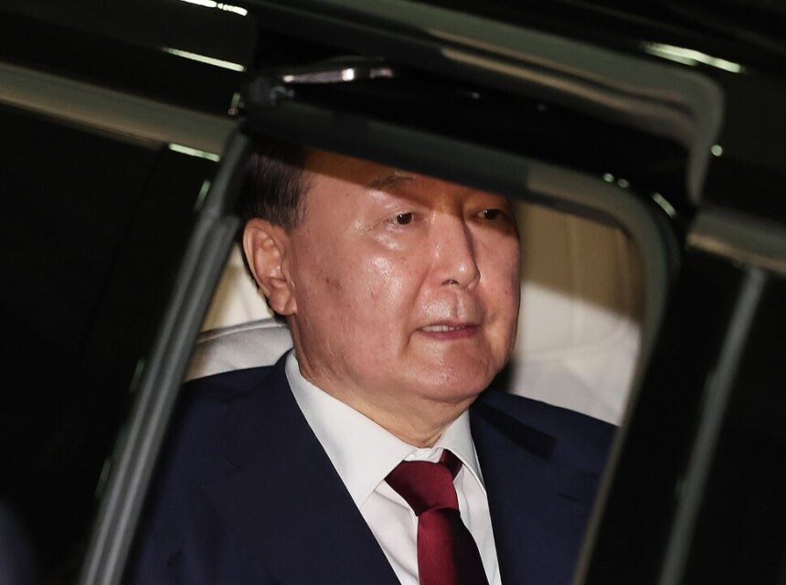 윤석열, 넋 나간 표정 왜? “진짜 구속되겠네 싶을 것”_1.jpg