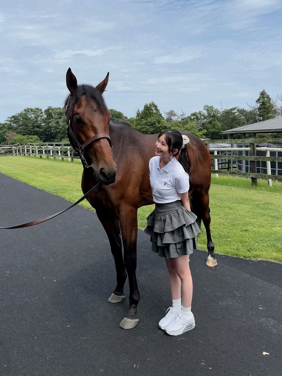 경마) 본인 출자마 만나러간 한입 마주(말딸 성우)._1.jpg