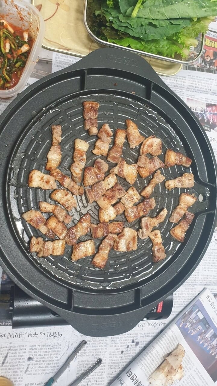 삼겹살 잘못 자른 건지 한 번 봐주세요_1.jpg
