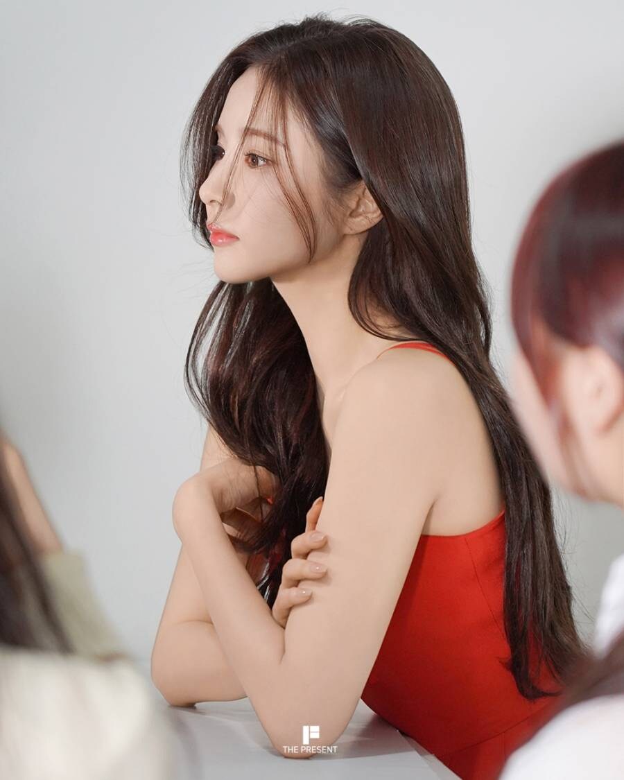 신세경, 비하인드컷도 화보처럼…눈부신 미모_6.jpg