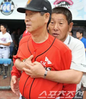 ㅇㅇㄱ)잘못했는데 피해자 왜 항의안함? 이거 야구판에서 많이 들어봤는데_1.webp