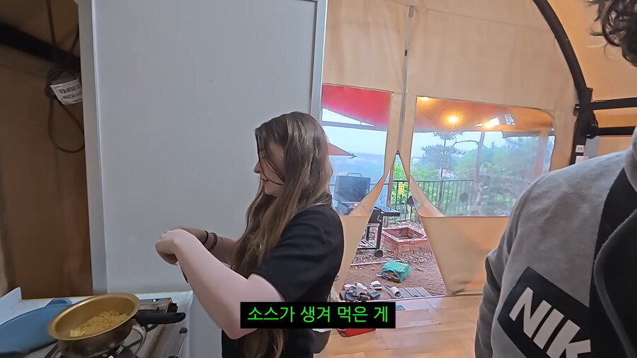 매운거에 자신있다는 프랑스처남에게 "불닭" 먹이기_24.png