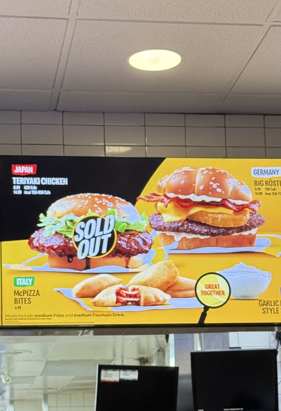 캐나다 맥도날드 신메뉴 근황.WW2_1.jpg