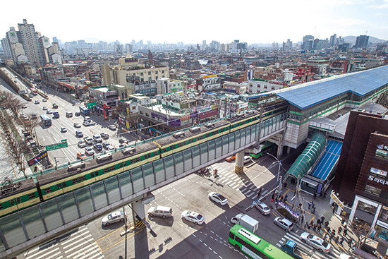 서울 지하철 2호선 볼때마다 요상한거_3.jpg