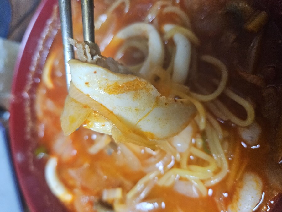 얘들아 너네 내가만든 해물가득 고기짬뽕 먹으라면 먹어>?_5.jpg