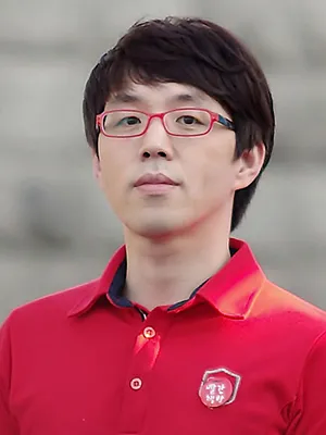 이동진 평론가 근황_1.webp