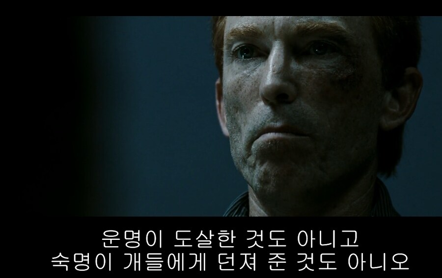 왓치맨)월터 코백스가 죽고 로어셰크만 남은 날_32.png