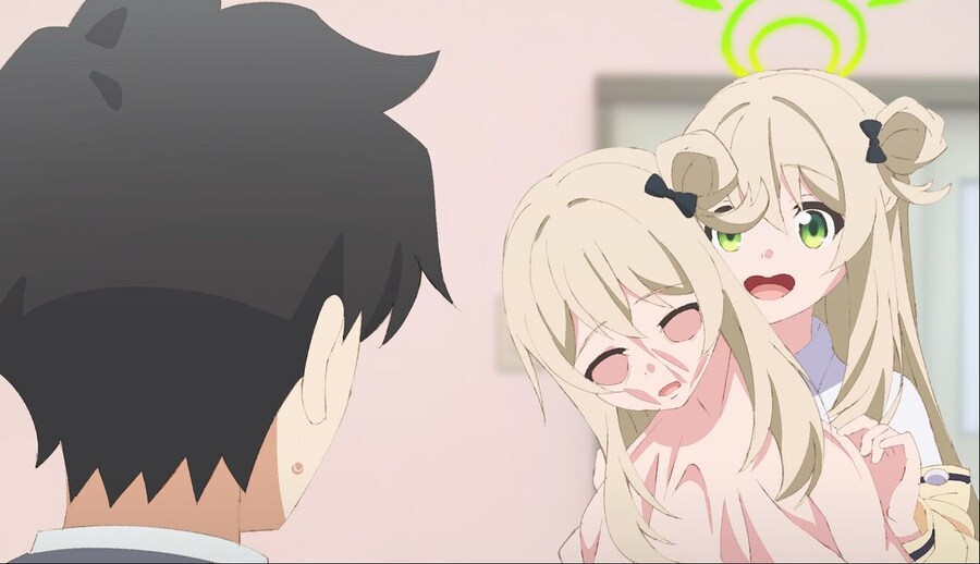 블루아카)압도적인 부에 굴복한 선생_1.png
