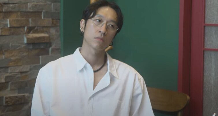 와 빽가 정색하니까 진짜 무섭구나 표정_2.png
