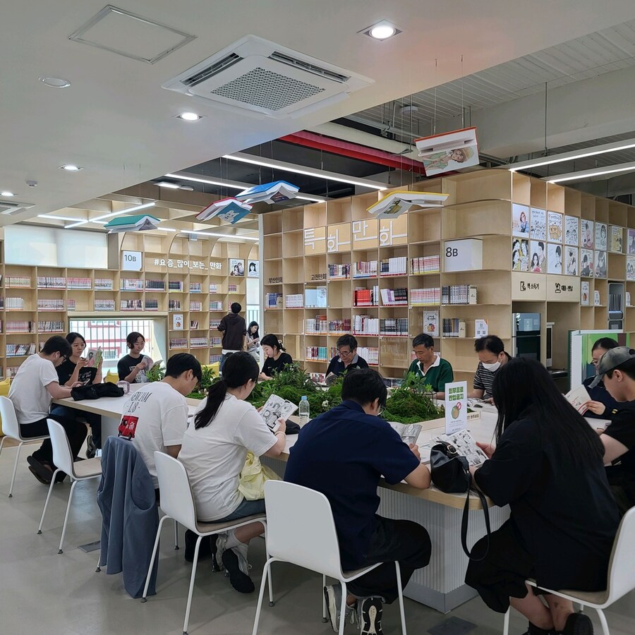 부산에 공공 만화도서관이 생겼다_5.jpg