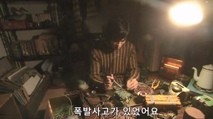 자기 가족을 죽인 남자와 33년 만에 조우한 여자_25.jpg