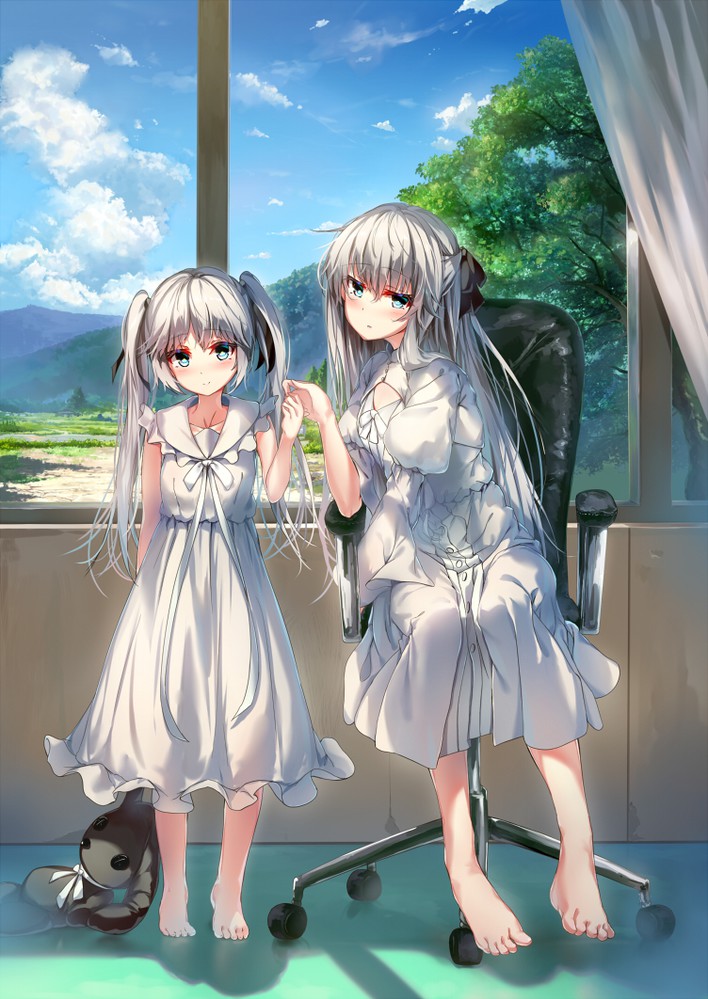 은발의 미소녀들_1.jpg