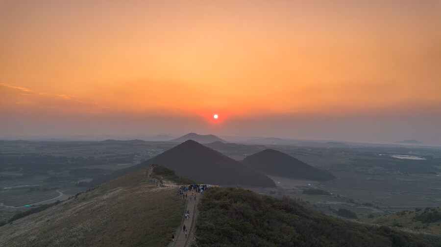 새별오름 드론샷_9.jpg