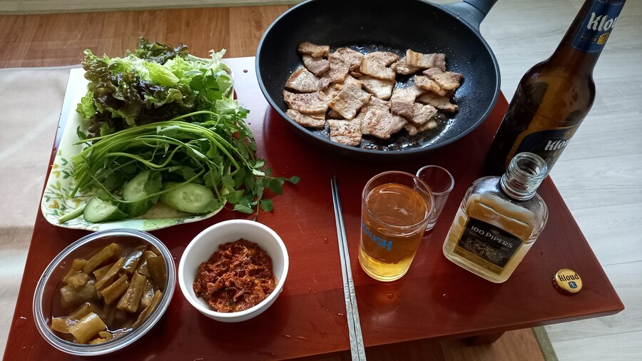 본인 큰맘먹고 집에서 색스한 장면 공개함_1.jpg