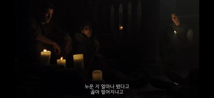 소전2)춘전이가 특이하게 자는 이유_4.jpg