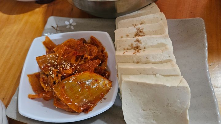 관악산 등산후 땅이네서 두부김치등_4.jpg