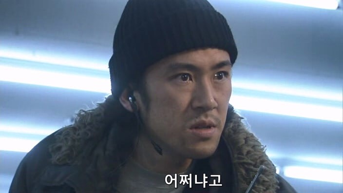 형사한테 오토바이를 도난 당한 후 인생이 무너진 폭파범_40.jpg