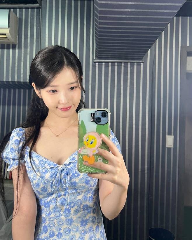 “더 이상 돈 모으지 않는다”…기부액 40억 원 육박한 여배우, 일상룩_2.jpg