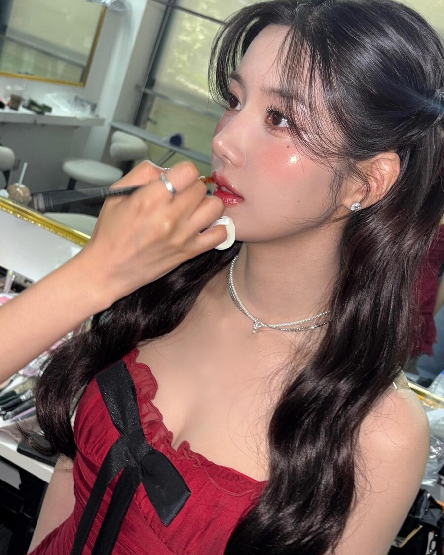 '워터밤 여신' 권은비, 제대로 작정했네…'비욘세 빙의+이시안과 듀엣까지'_7.jpg