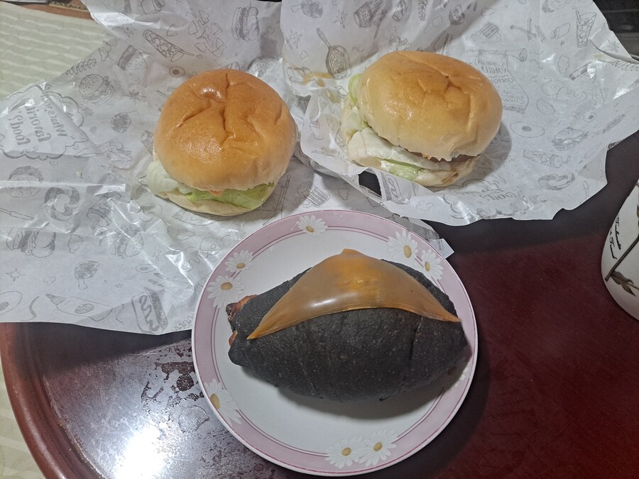 팥빙수, 팡도르, 먹물치즈빵, 햄버거_9.jpg