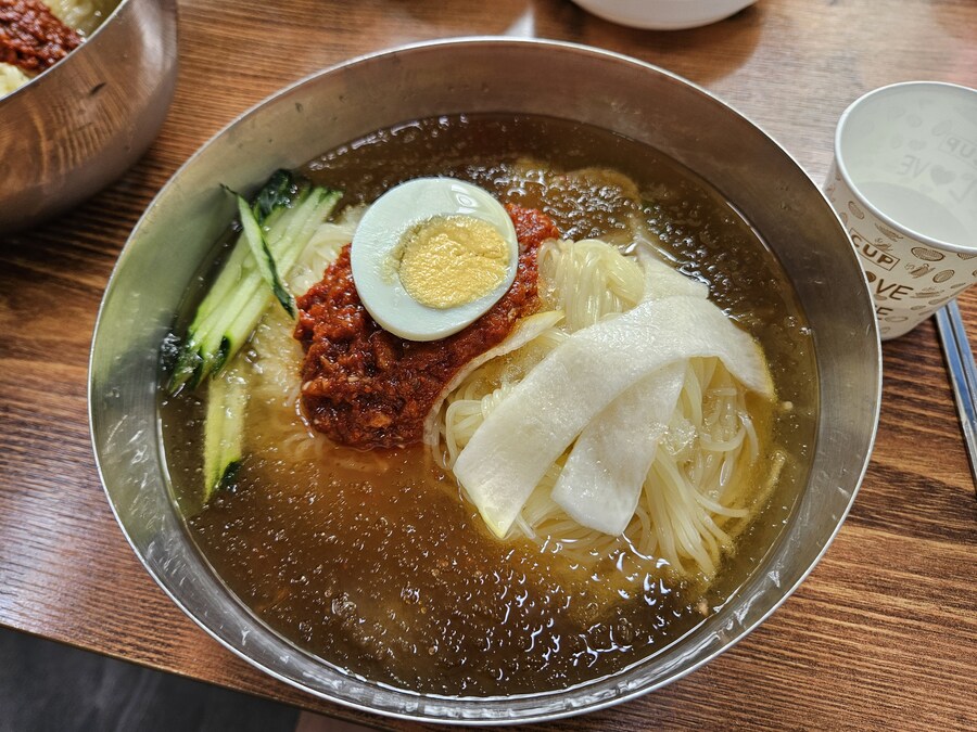 맛있는 항정살 수육을 먹을수 있는 경남 김해 젤미가야밀면_6.jpg