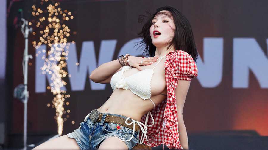 250706 #권은비 #KWONEUNBI 4K 60P 직캠 @워터밤 by_1.jpg