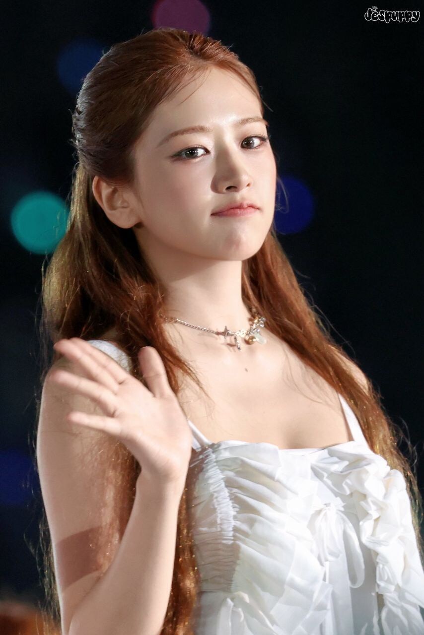 아이브 유진이_2.jpg