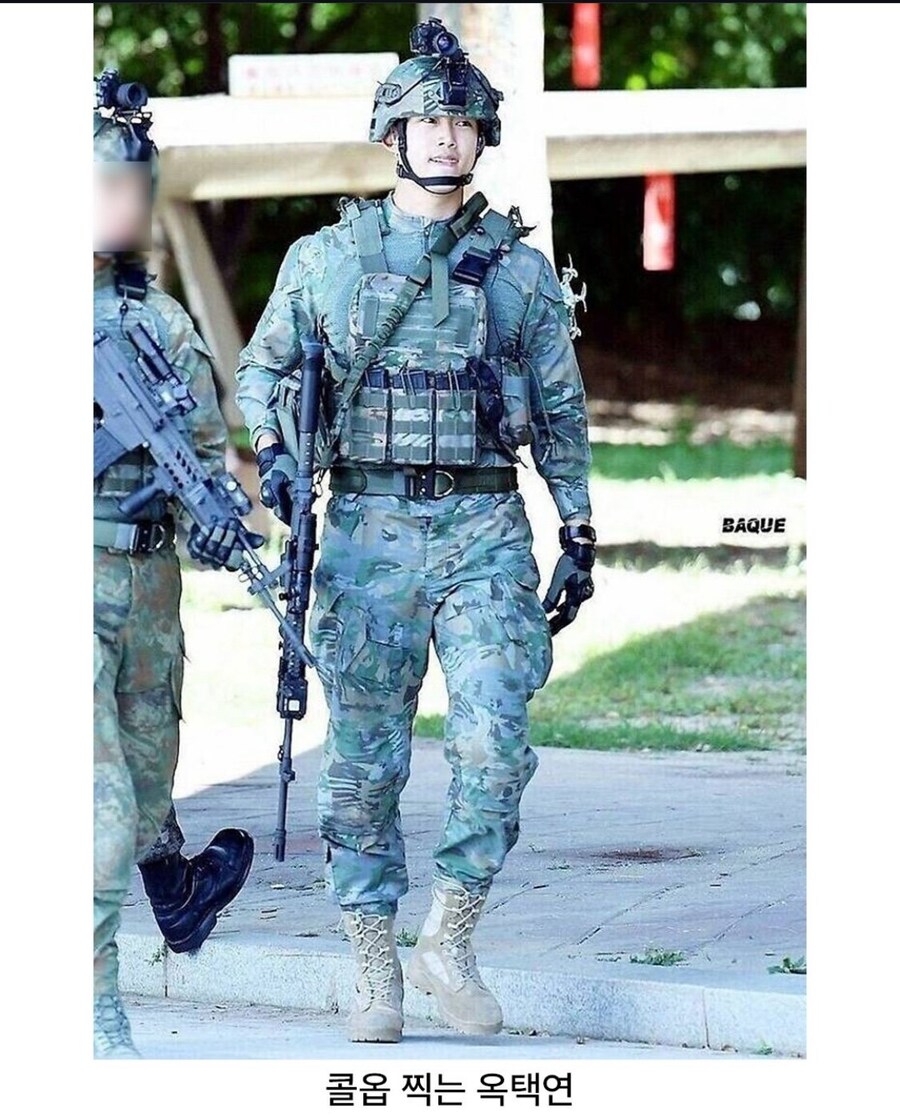 연예인 군복 사진 삼대장.jpg_2.jpg