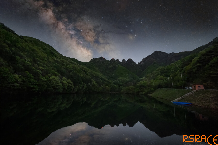 밤산책 하는 초보자_8.jpg