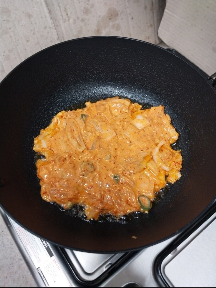 집밥-김치전 백반_1.jpg