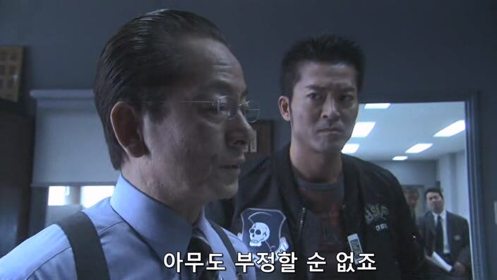 상대 정치인의 모략질로 고로시 당할뻔한 여자정치인_60.jpg