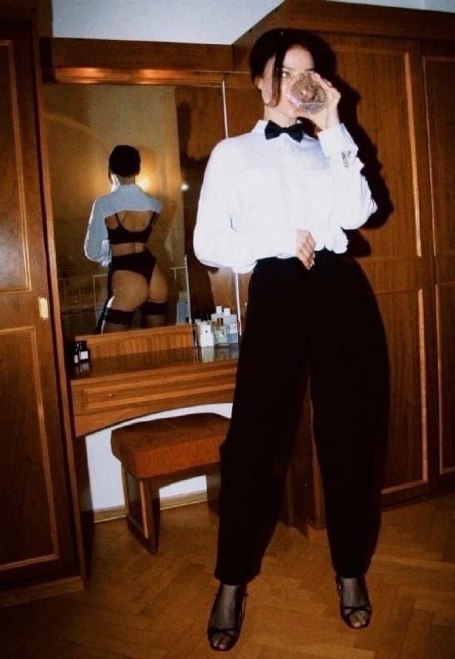 앞에선 단정한 사람이 꼭 뒤에선 안그렇더라?_2.jpg