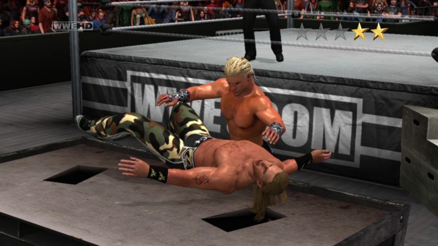 [레슬링게임]WWE 스맥다운vs로우 2011_9.jpg
