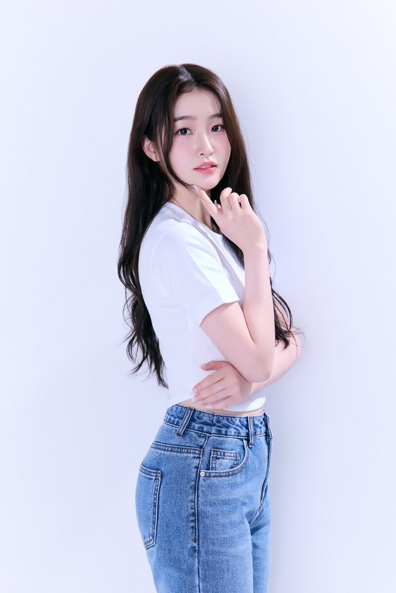 걸그룹 퀸즈아이 새 멤버 서빈(유니버스 티켓 이수빈) 영입_1.jpg